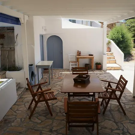Kardoulis Boat House * Ζεφυρία